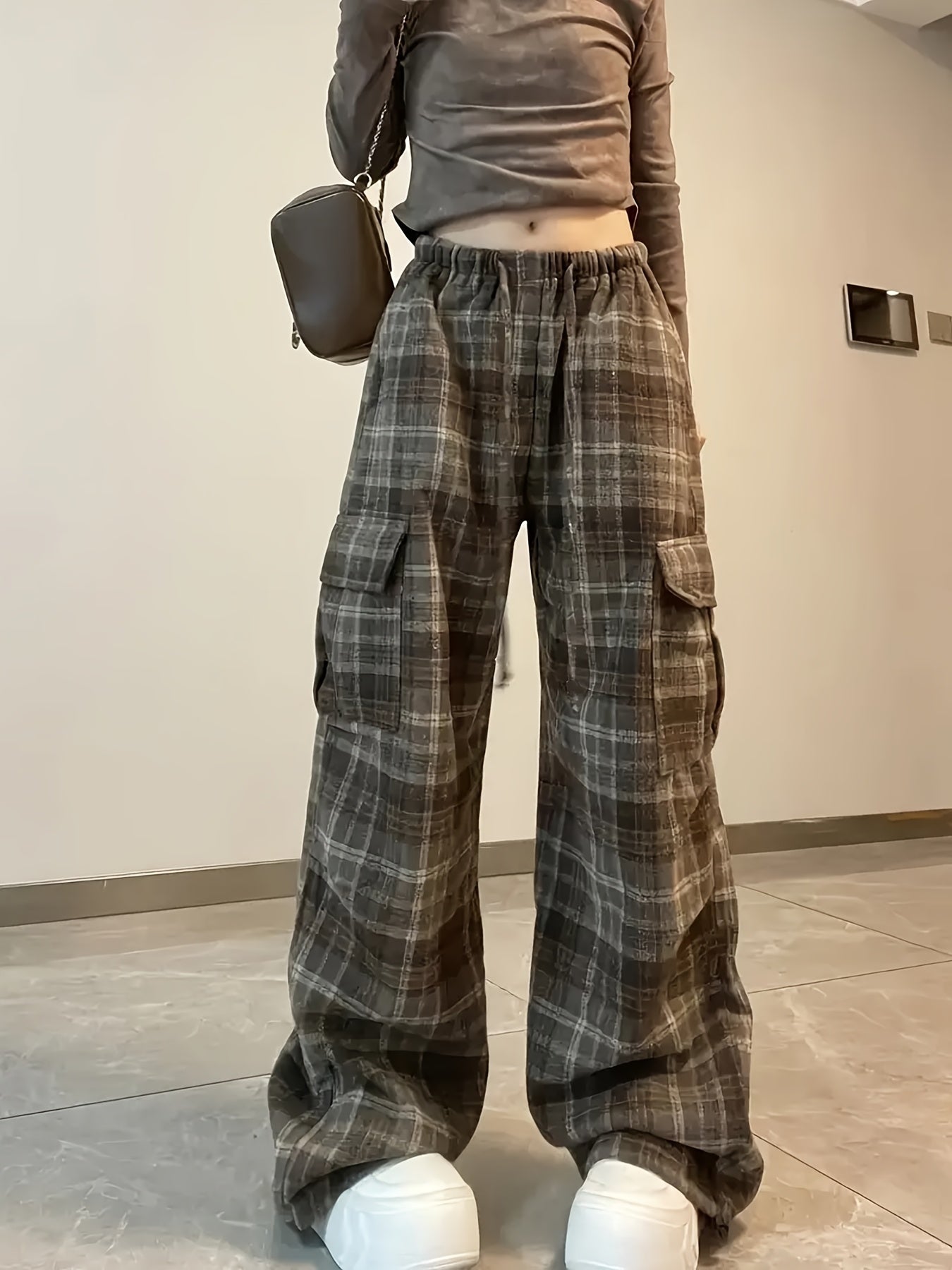 Volunoluxe Vintage Plaid Cargo Pants – Women’s High-Waist Straight-Leg Trousers with Multiple Pockets, Retro Hip-Hop Casual Style for Teens & Adults