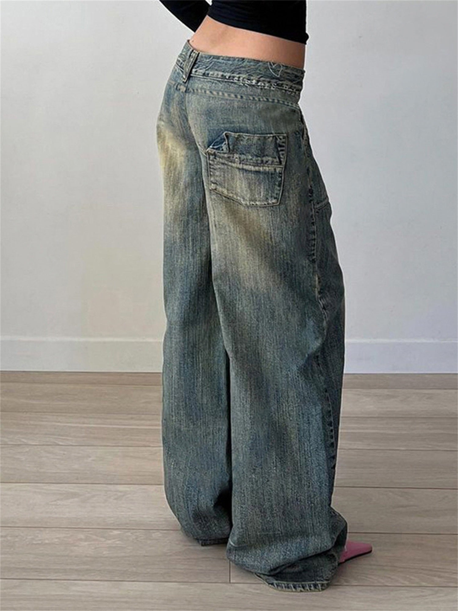 Volunoluxe Women’s Retro Washed Denim Jeans – Low-Waist Loose Casual Pants with Pockets