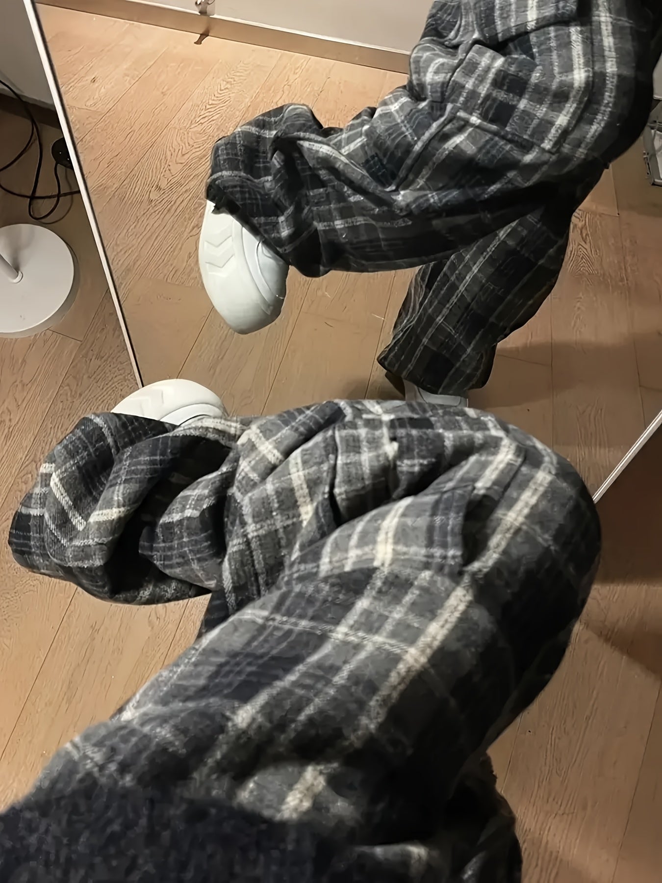 Volunoluxe Vintage Plaid Cargo Pants – Women’s High-Waist Straight-Leg Trousers with Multiple Pockets, Retro Hip-Hop Casual Style for Teens & Adults